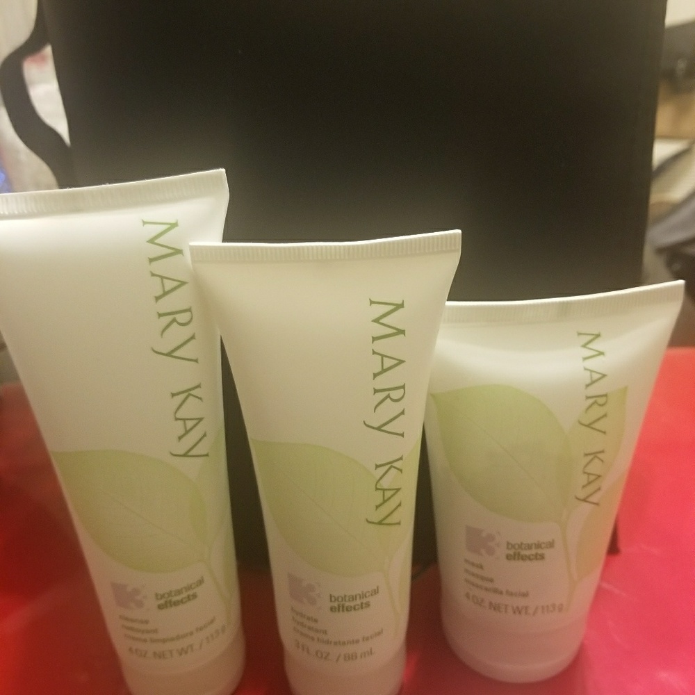 *NWOB* Mary Kay Botanical's Set